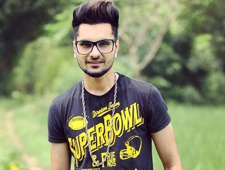 B Jay Randhawa